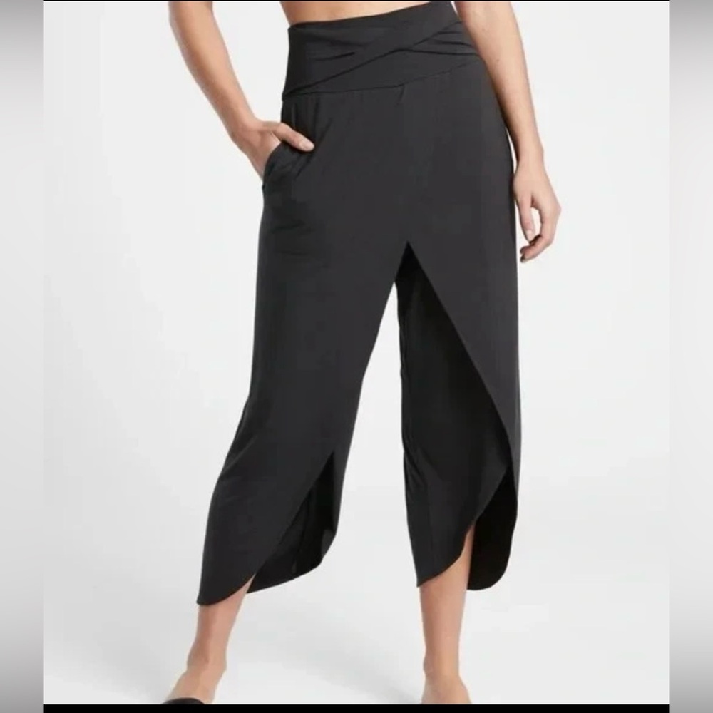 Athleta Black Release Pants